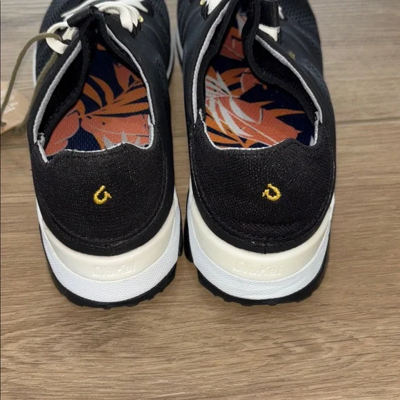 OluKai Huia black Women’s Slip-On Athletic Shoes size 7
New with tags - Picture 7 of 11